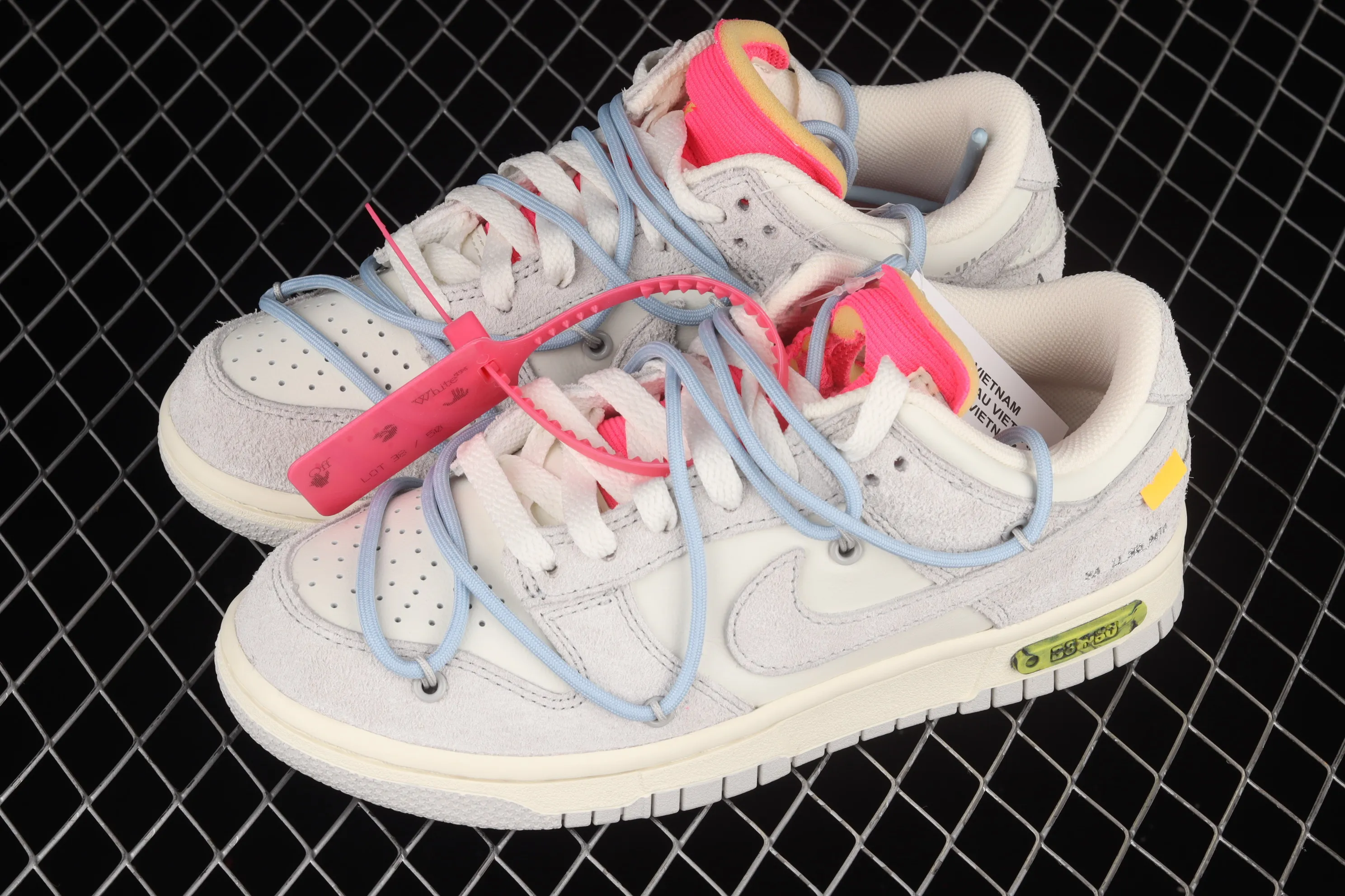 All categories Nk SB Dunk Series Nk SB Dunk Low low-top sneakers J version OF x Nk Dunk Low "12 of 50" OW suede SB smashed backboard fashion casual sneakers DJ0950-113